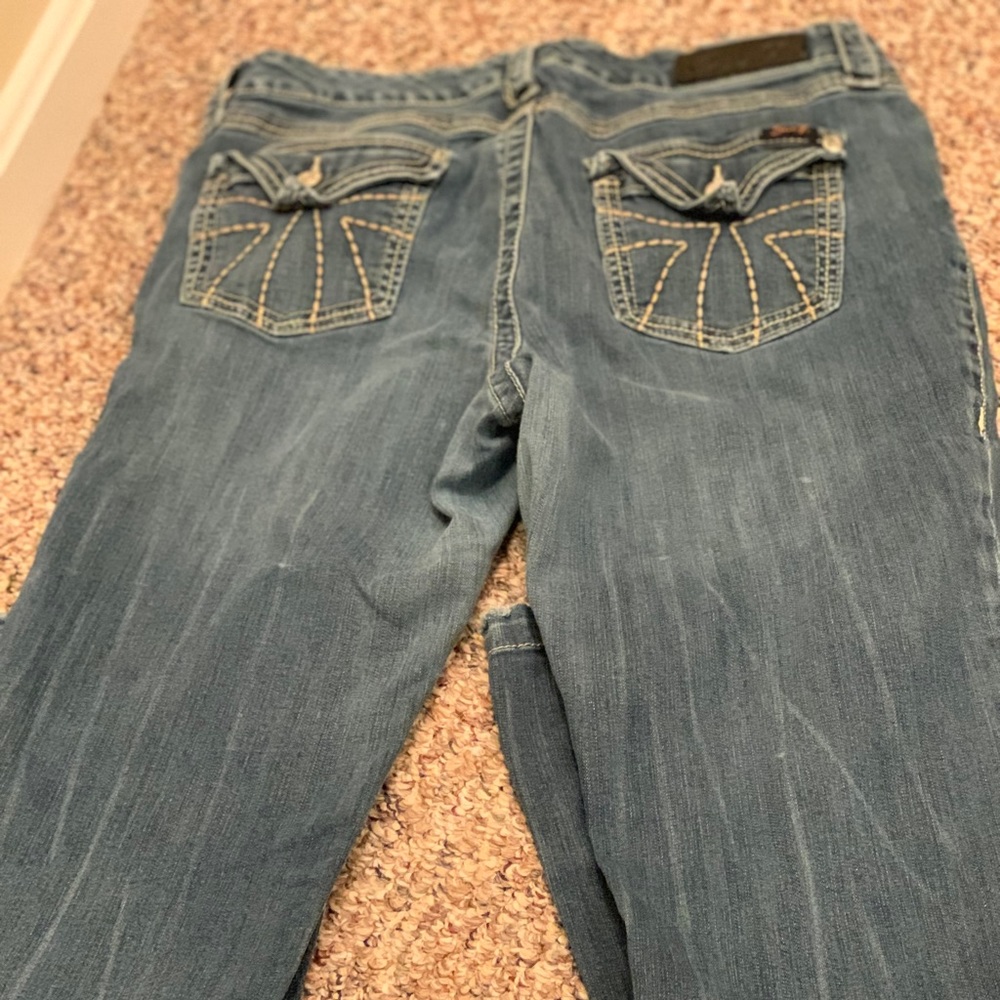 Adorable Seven-7 jeans, boot cut